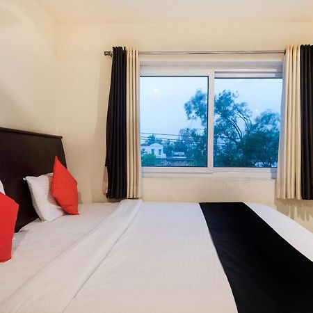 Capital O Alfa Hotel Vijayawāda Екстериор снимка
