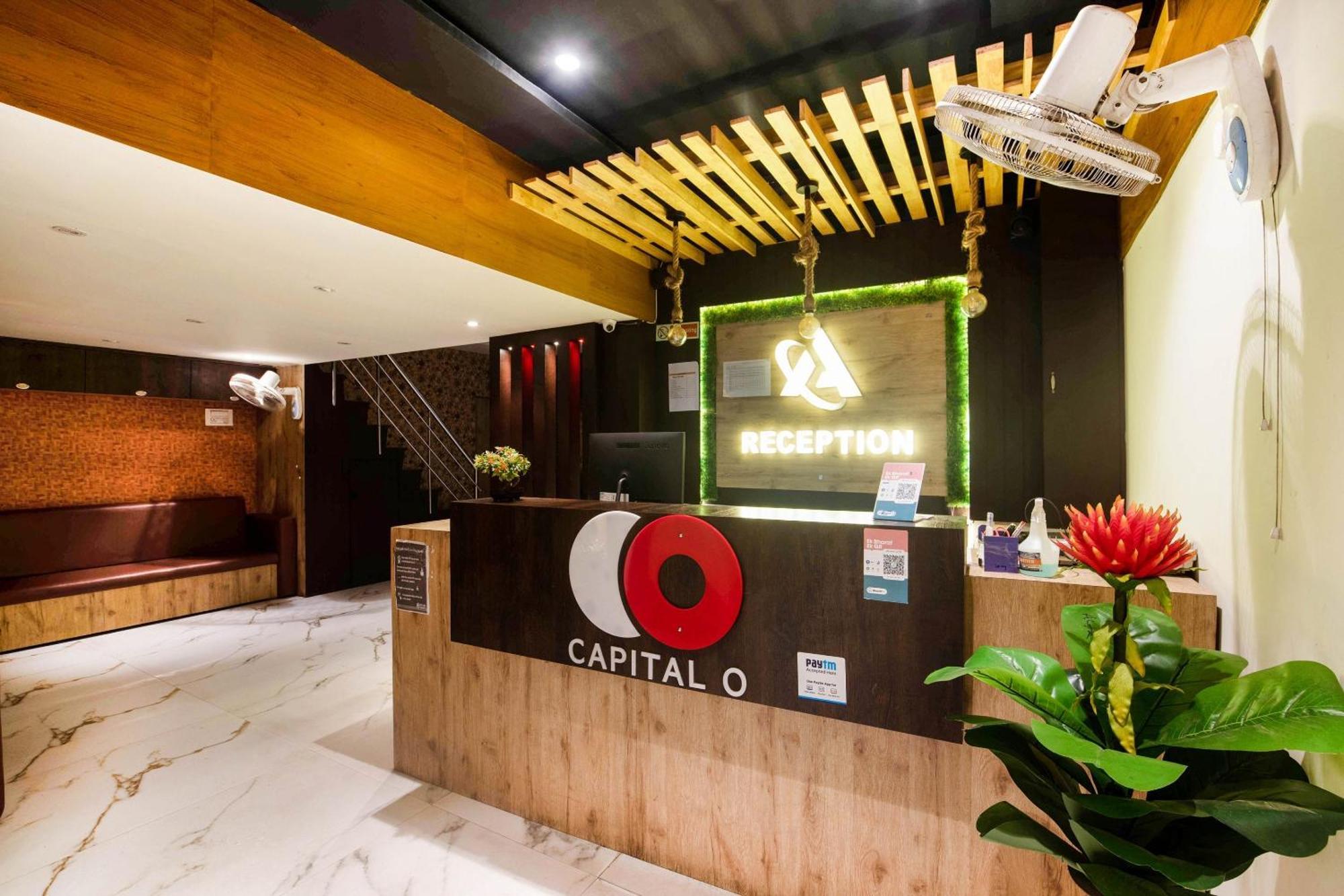 Capital O Alfa Hotel Vijayawāda Екстериор снимка