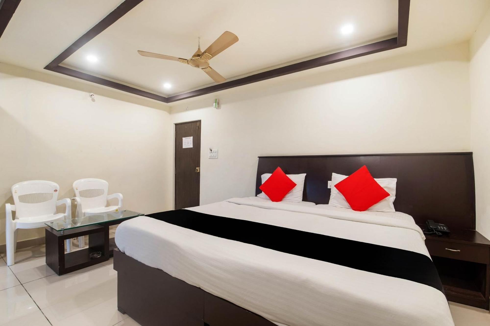 Capital O Alfa Hotel Vijayawāda Екстериор снимка